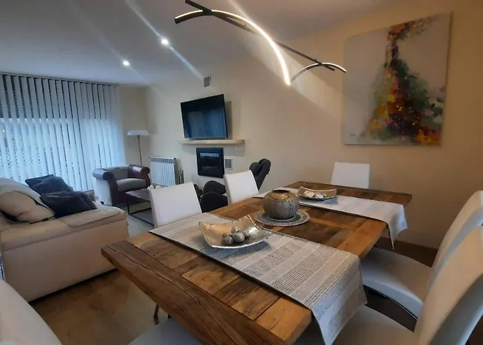 Duplex Terraza Golf 3 2 Banos Semesterbostad Sabiñánigo