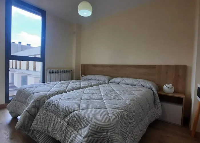 Duplex Terraza Golf 3 2 Banos Semesterbostad Sabiñánigo